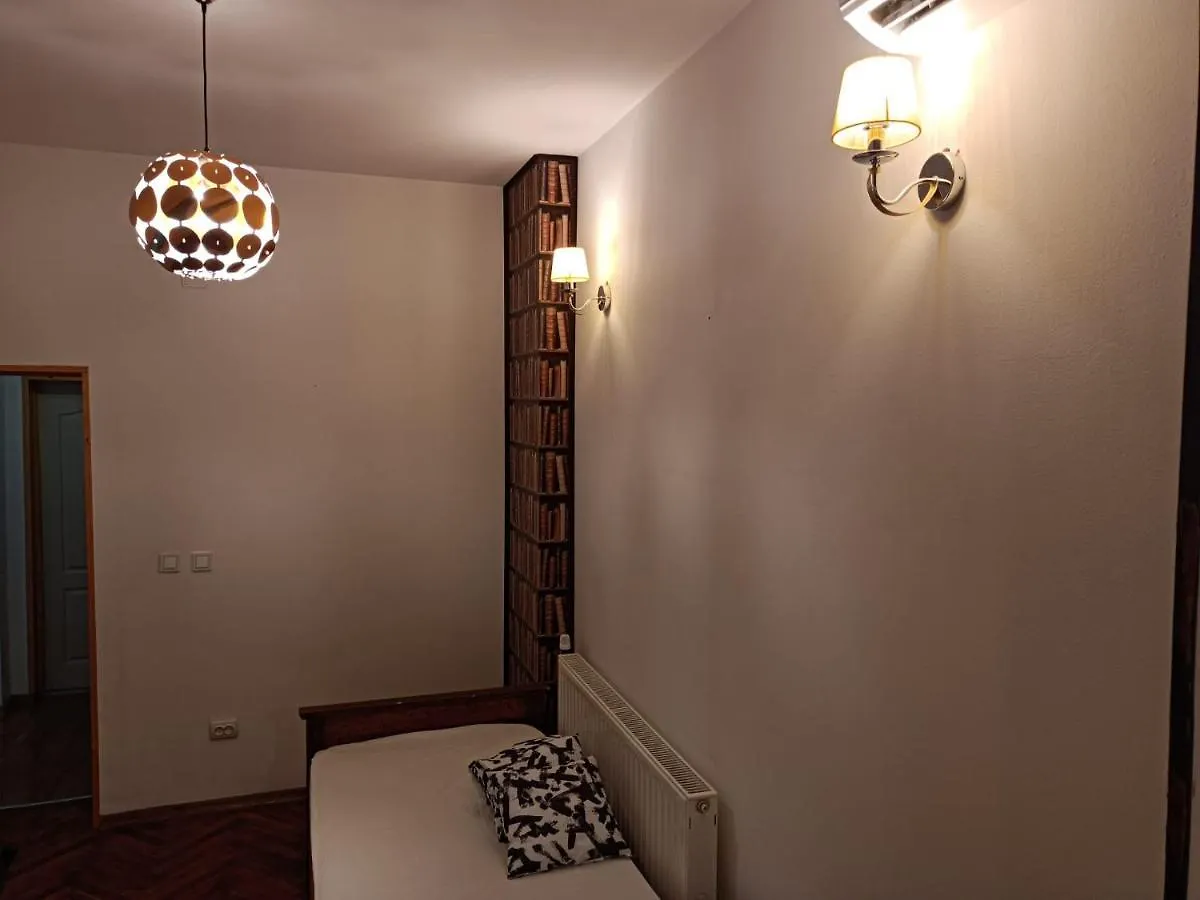 Discreet And Quiet Apartment In Central Of Piata Romana Bucureşti