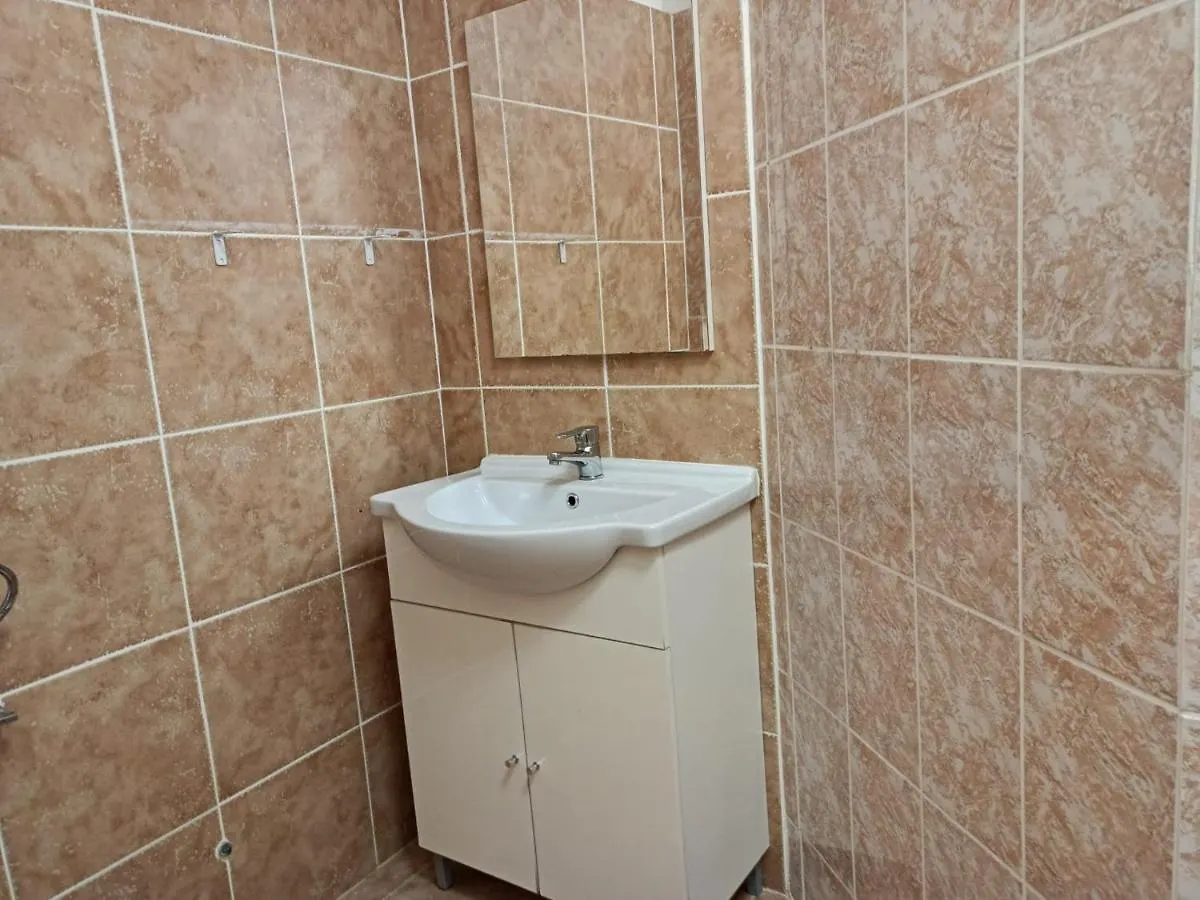 Discreet And Quiet Apartment In Central Of Piata Romana Bucureşti